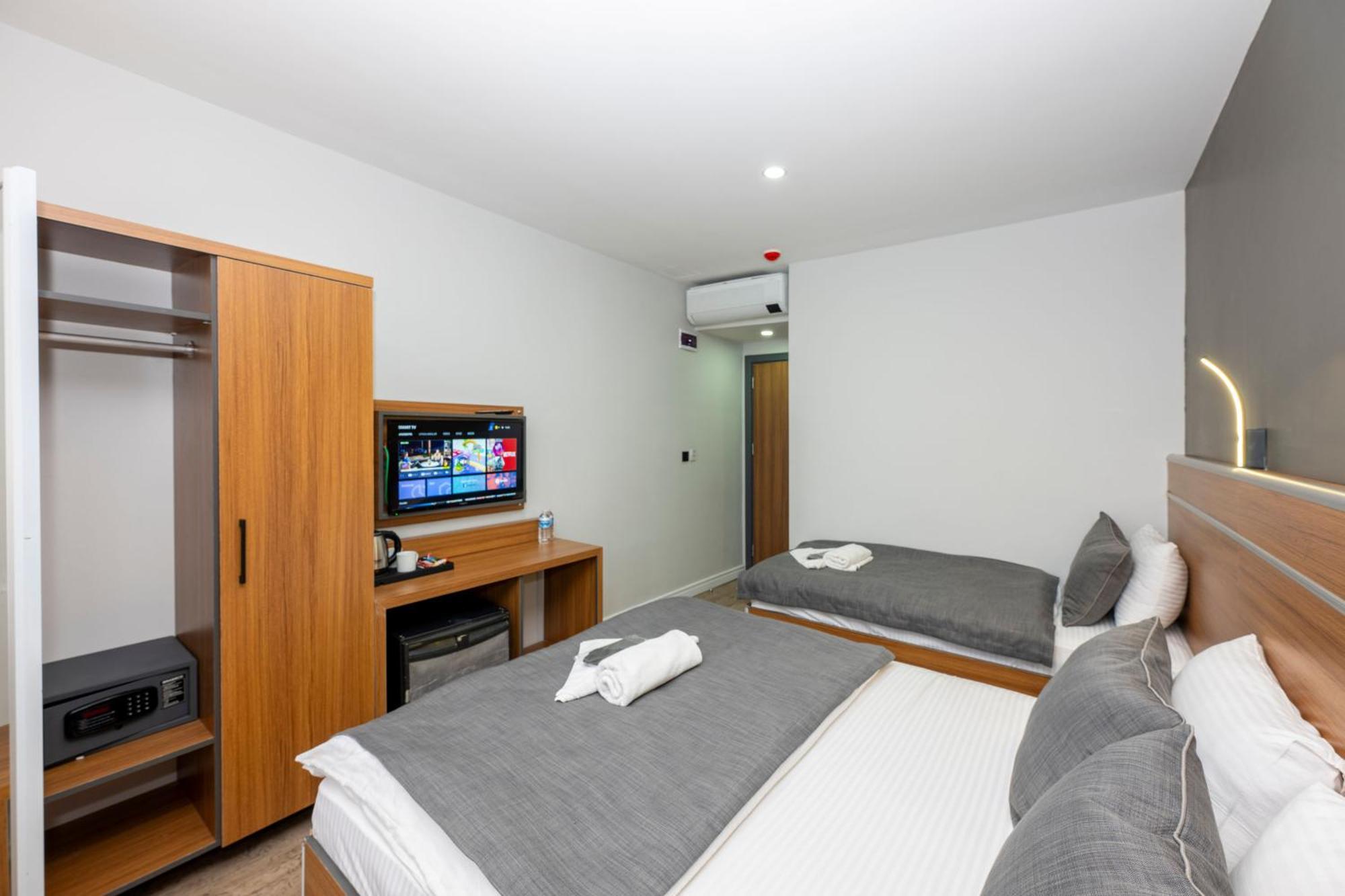 Mayza Otel อิสตันบูล ภายนอก รูปภาพ
