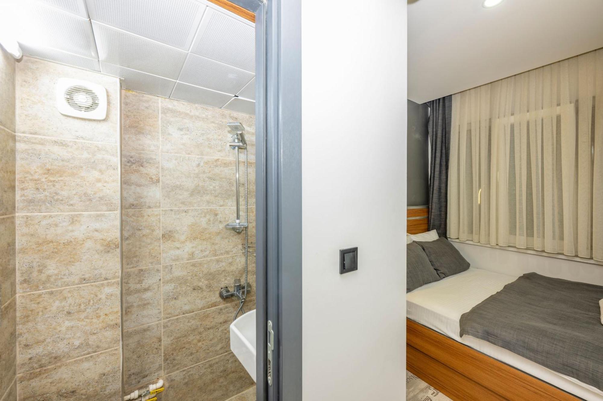 Mayza Otel อิสตันบูล ภายนอก รูปภาพ