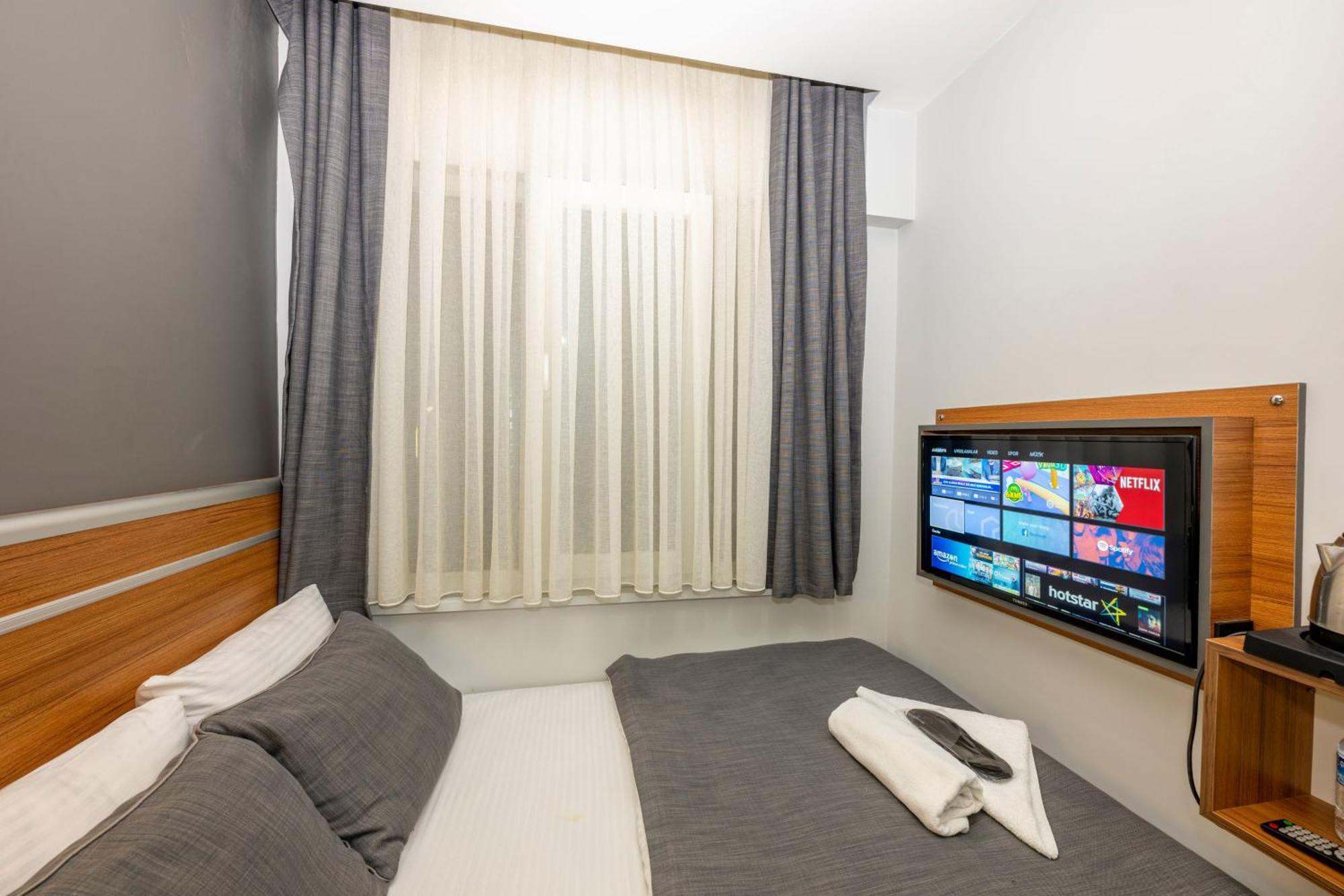 Mayza Otel อิสตันบูล ภายนอก รูปภาพ